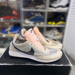 Nike Daybreak Pride Be True Size 9.5